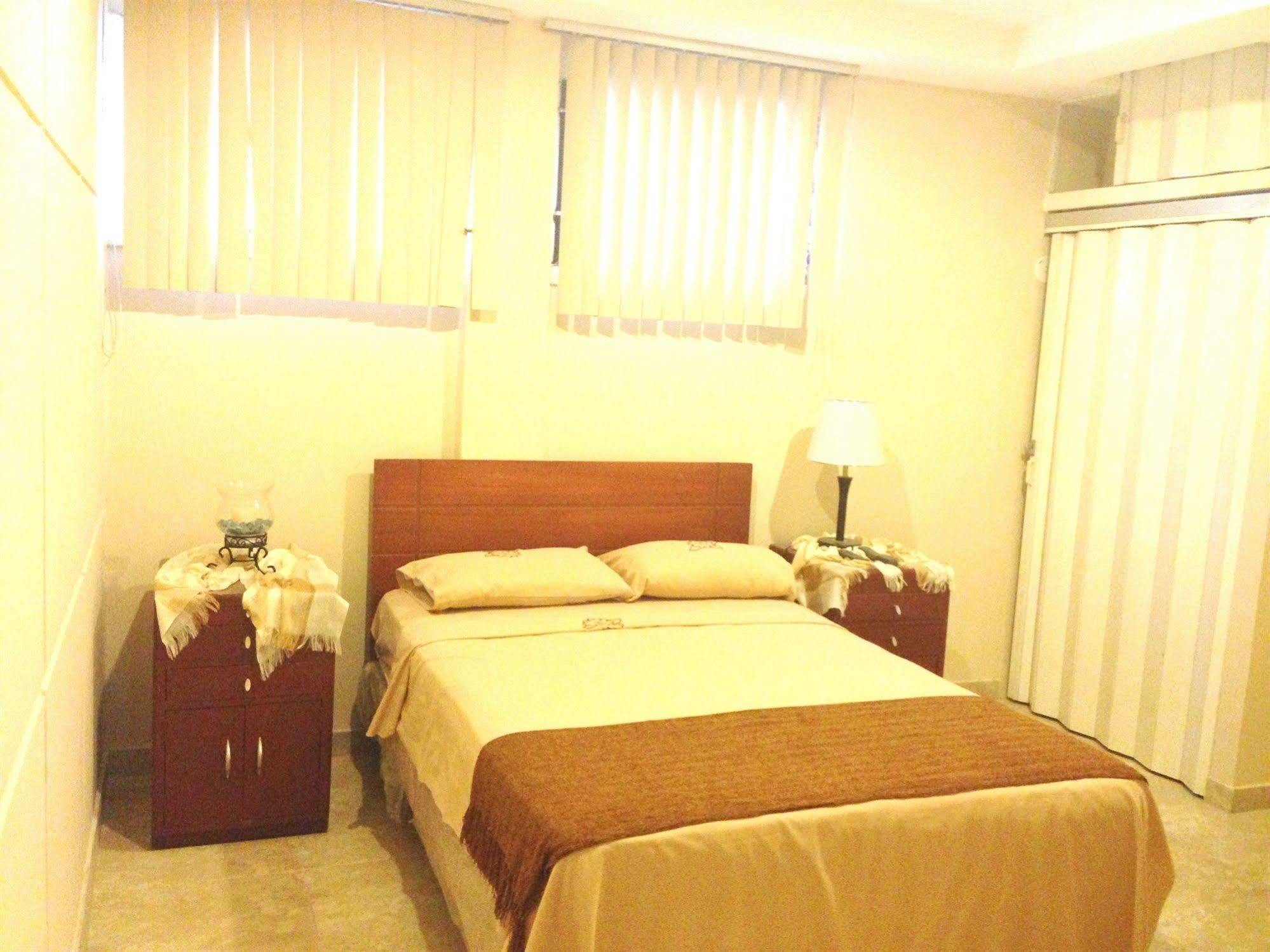 El Patio Suites II Guayaquil Exterior foto